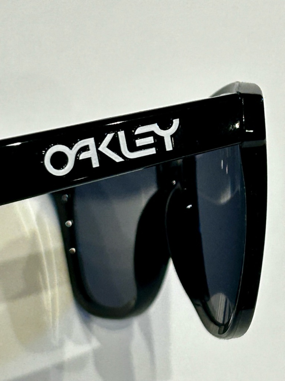 Oakley OO9013 Frogskins Square Sunglasses - Picture 11 of 11